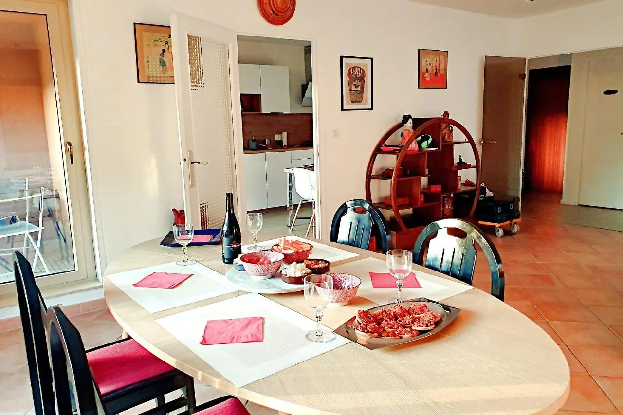 3 Bedroom - Heart Of Annecy - No Wifi